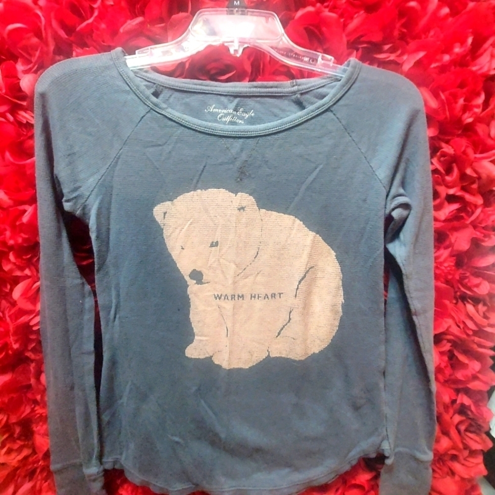 American Eagle Outfitters Girls Thermal Shirt Size Medium with Polar Bear